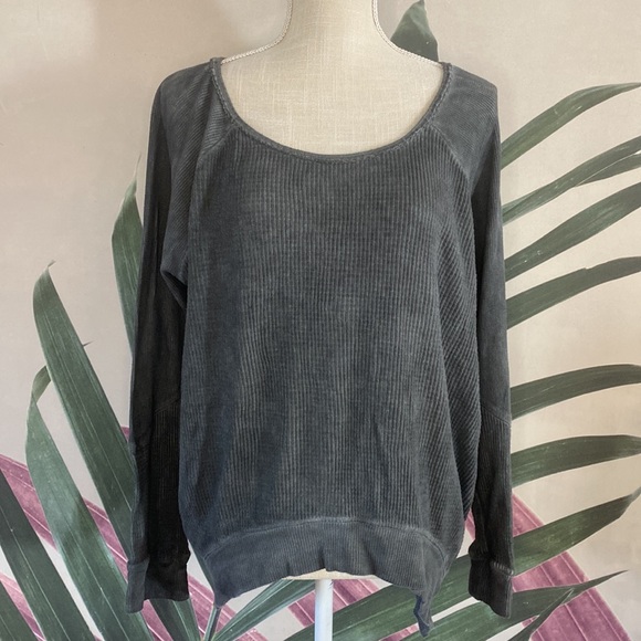 Kaisley Waffle Knit Top - Picture 2 of 9